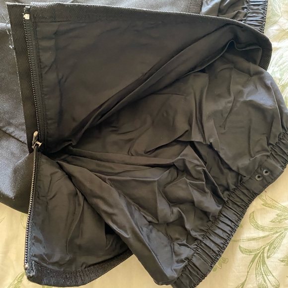 Burton Snowboarding/Ski Pants - Picture 6 of 8